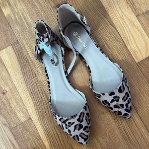 Leopard flats